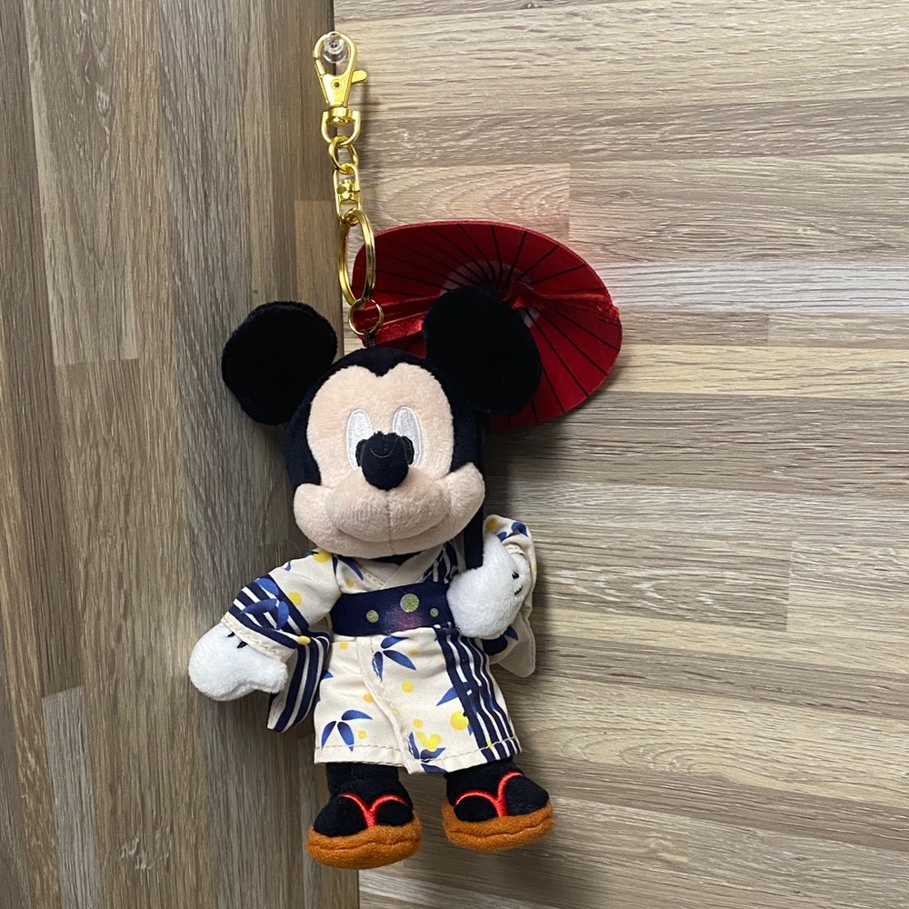 Disney Store Japan Summer Festival Mickey Mouse plush keychain - Picture 3 of 5
